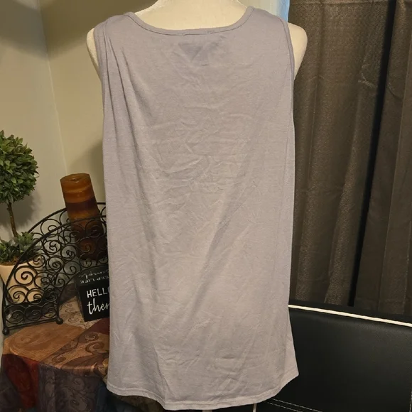 Crochet Detail Tank Top - Picture 4 of 4